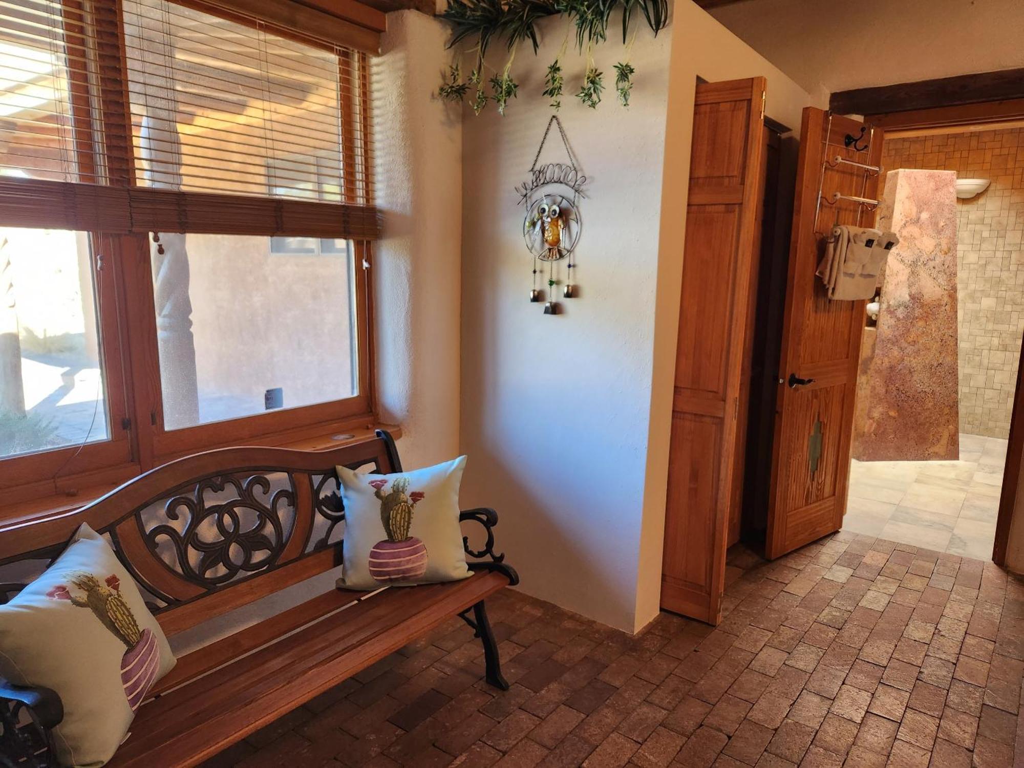 Red Mountain Manor Vineyard And Guesthouse Rio Rancho Chambre photo